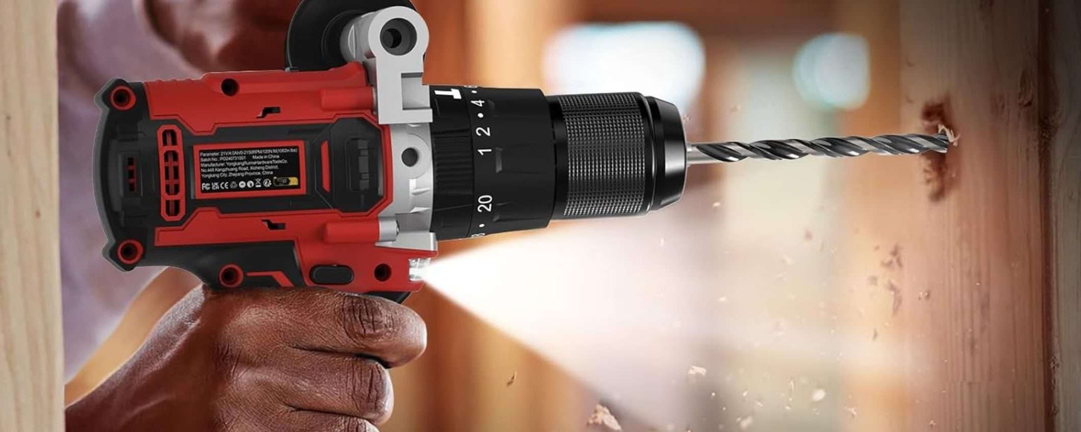Trapano a percussione a batteria: completo di accessori e in sconto LAMPO su Amazon Trapano a percussione a batteria: completo di accessori e in sconto LAMPO su Amazon