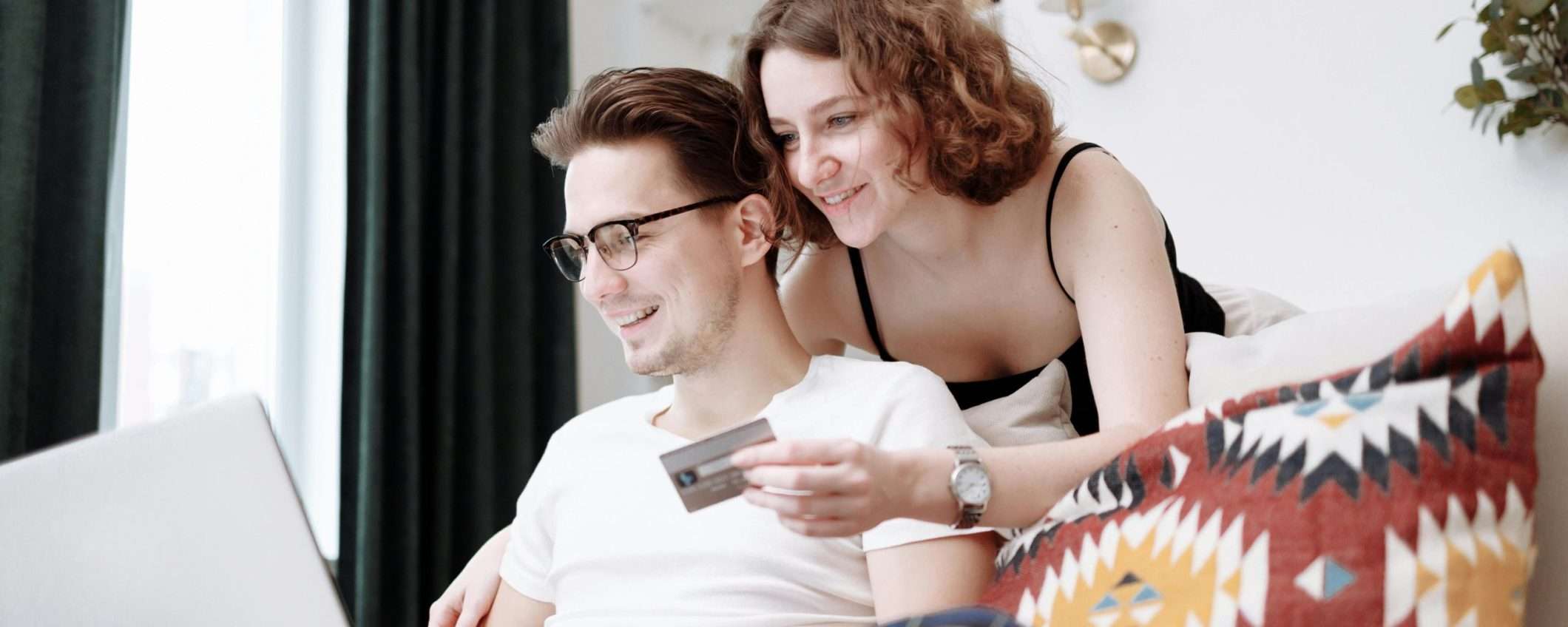 Conto online con 5% di cashback sulle spese mensili fino a 500€ grazie a SelfyConto Conto online con 5% di cashback sulle spese mensili fino a 500€ grazie a SelfyConto