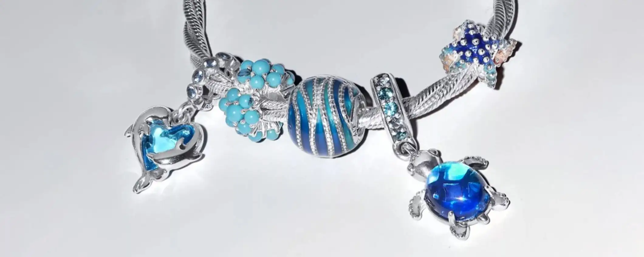 Pandora, sconto del 50% su un gioiello selezionato: la promo del weekend Pandora, sconto del 50% su un gioiello selezionato: la promo del weekend