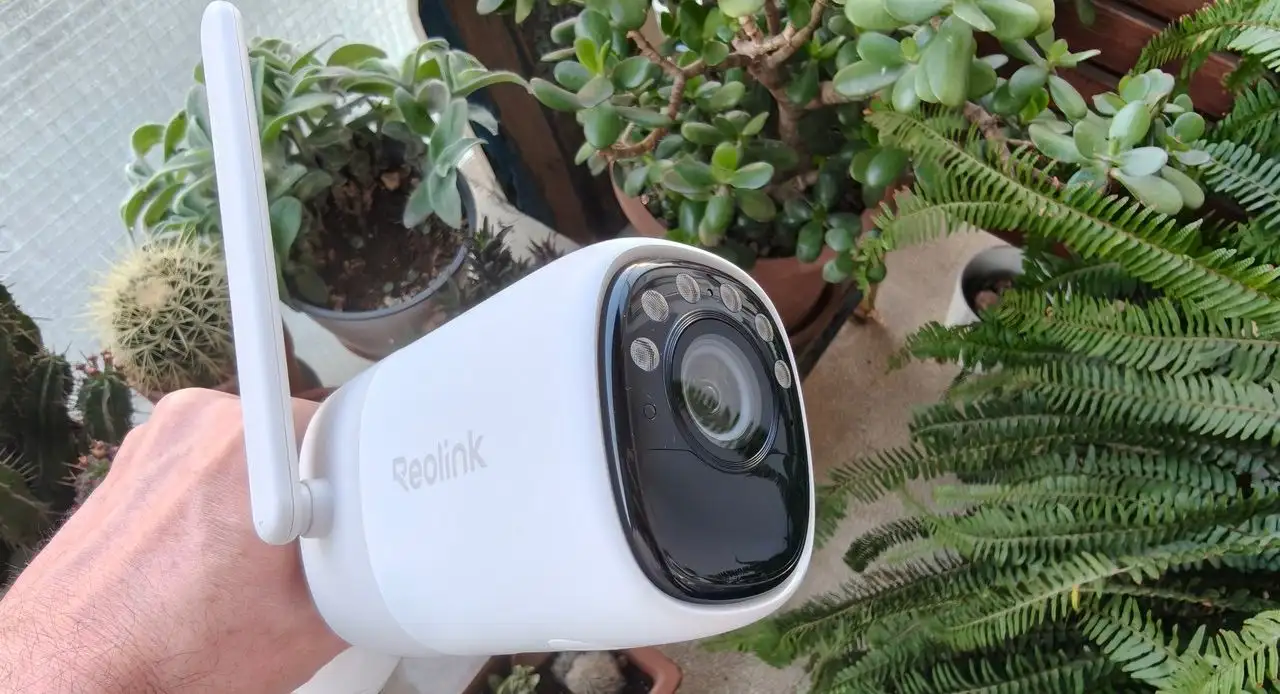 Reolink Altas: la telecamera con visione notturna a colori e autonomia al top (recensione) Reolink Altas: la telecamera con visione notturna a colori e autonomia al top (recensione)