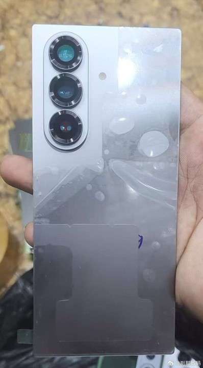 samsung galaxy z fold 7 foto dal vivo