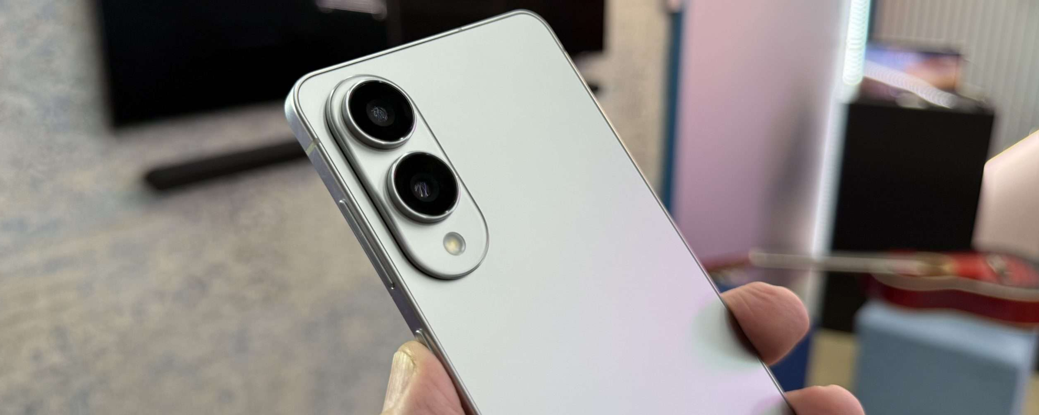Samsung Galaxy S25 Edge anticipa l'inevitabile SVOLTA per i Galaxy S26 Samsung Galaxy S25 Edge anticipa l'inevitabile SVOLTA per i Galaxy S26
