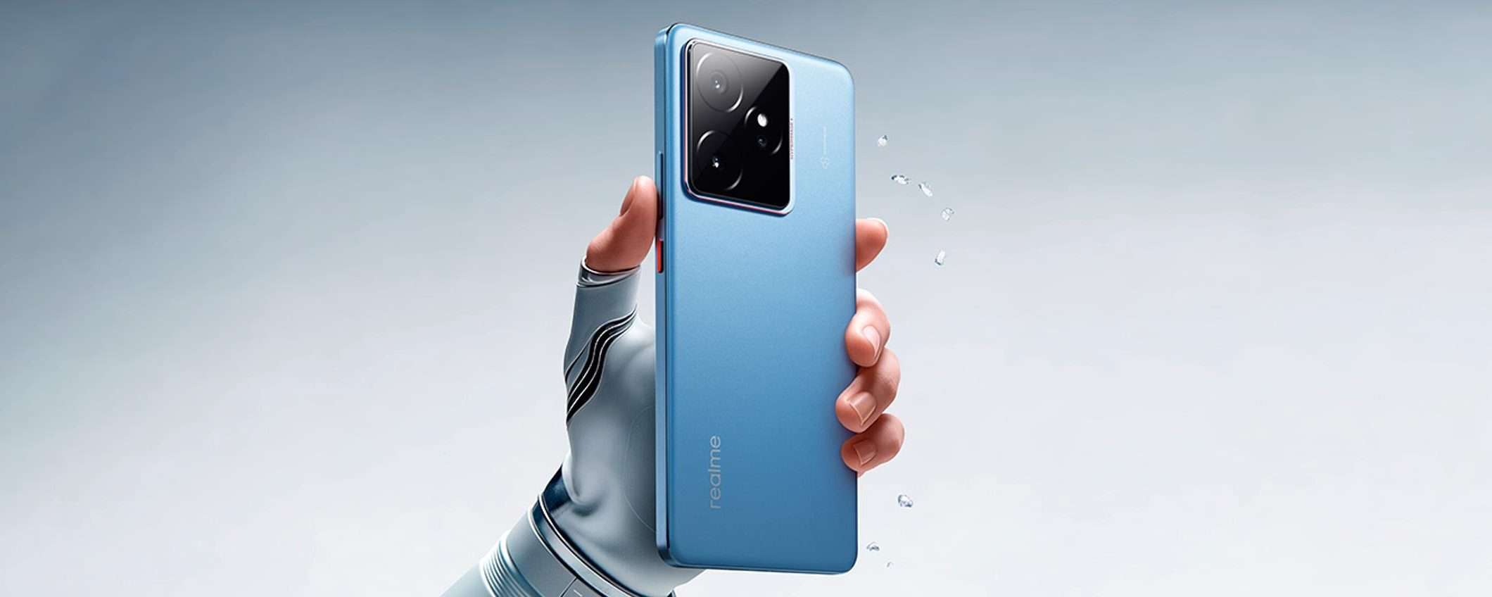 Realme non si ferma più: in arrivo uno smartphone con batteria SPAVENTOSA Realme non si ferma più: in arrivo uno smartphone con batteria SPAVENTOSA