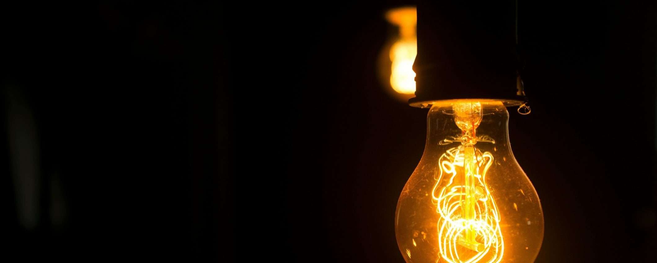 Luce e gas a prezzo fisso per 24 mesi: bollette più leggere con Sorgenia Luce e gas a prezzo fisso per 24 mesi: bollette più leggere con Sorgenia