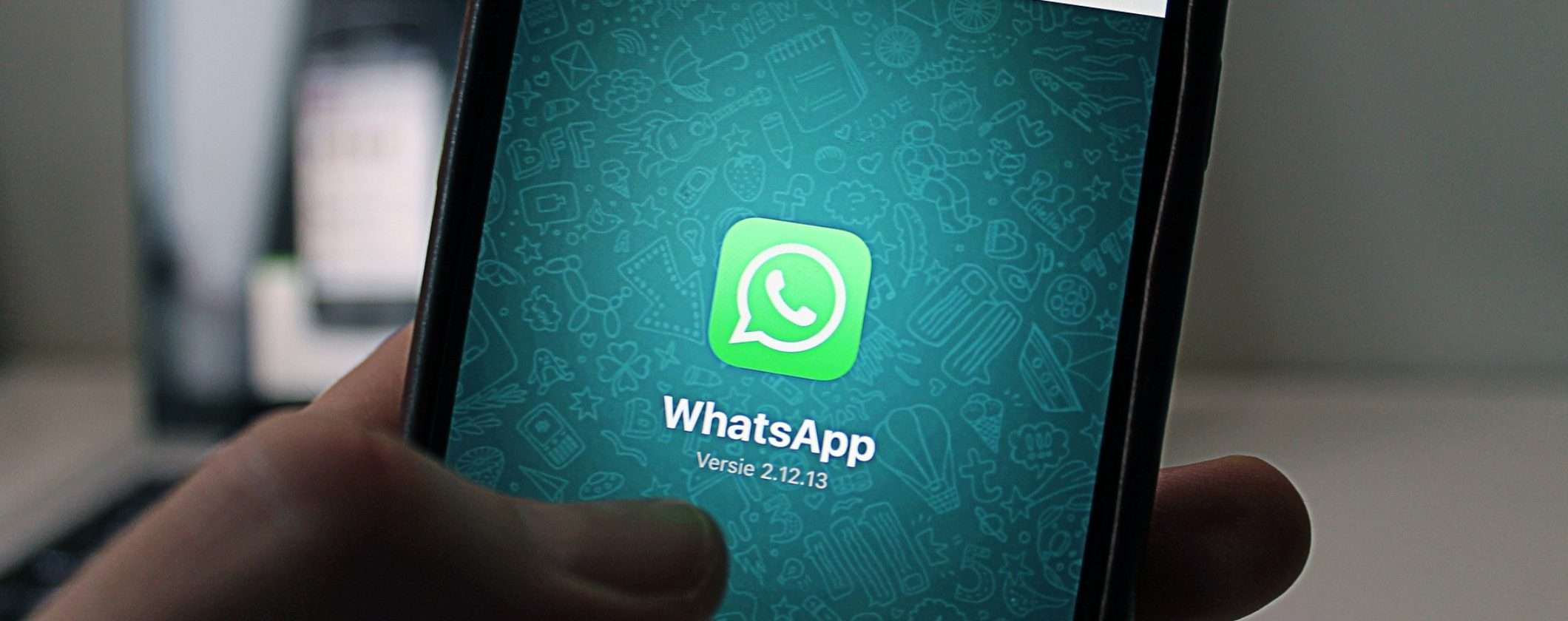 Utenti in pericolo su WhatsApp: ecco perché Utenti in pericolo su WhatsApp: ecco perché