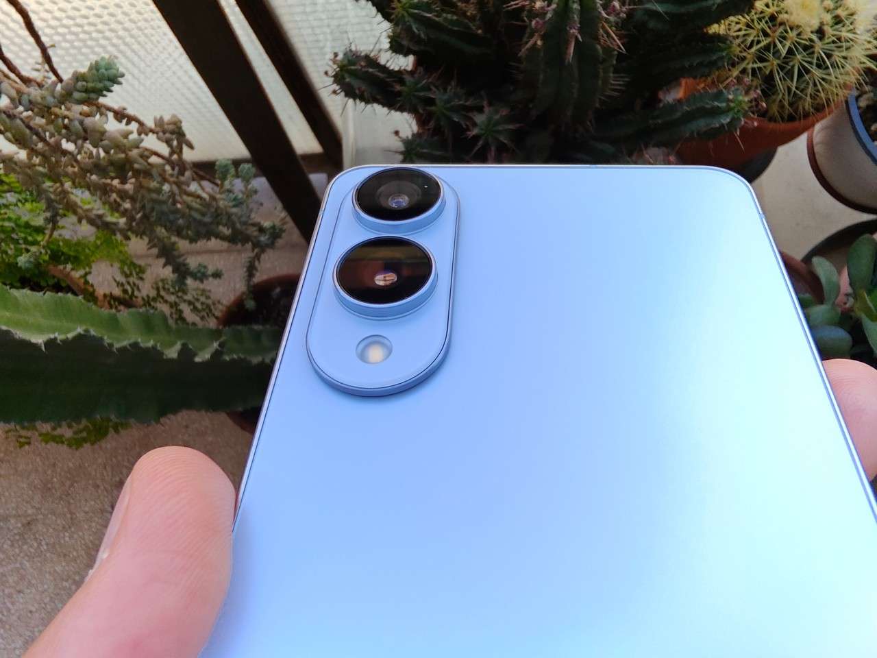 s25 edge backcover