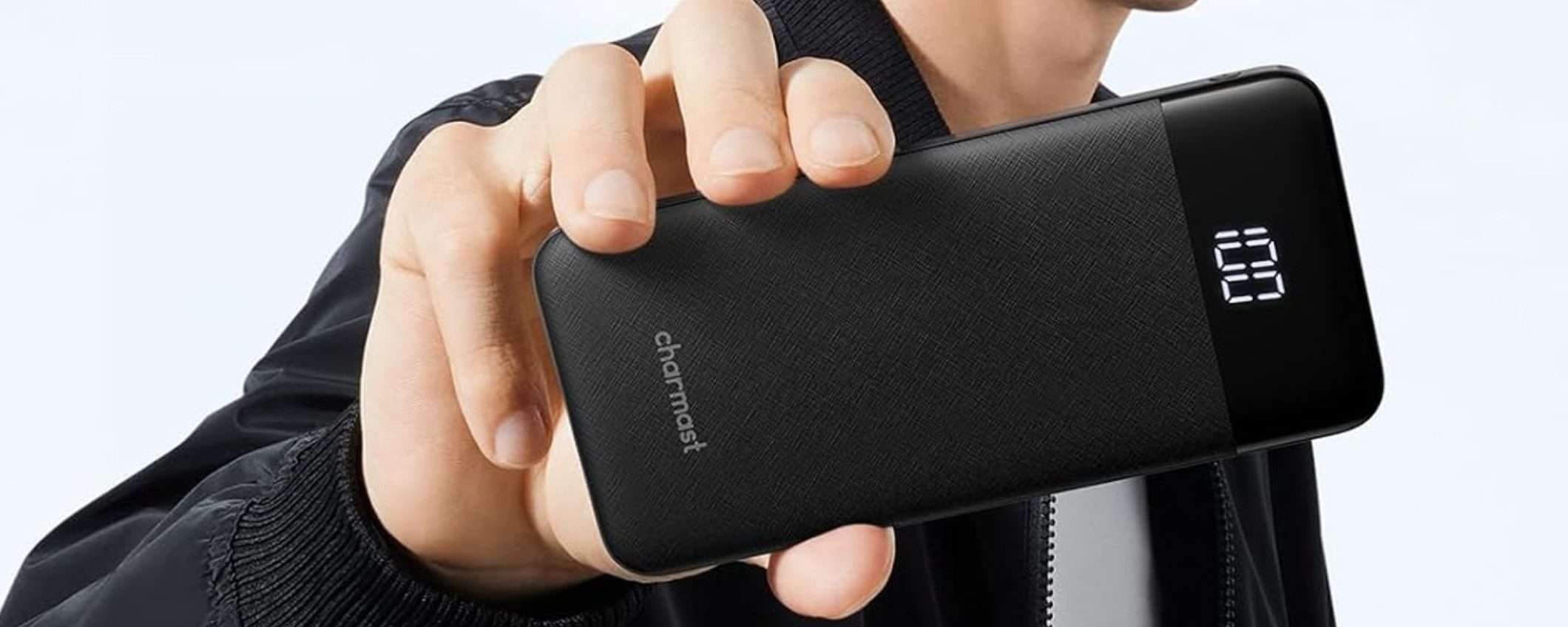 Power Bank 10400mAh: sottile e potente, costa POCHISSIMO Power Bank 10400mAh: sottile e potente, costa POCHISSIMO