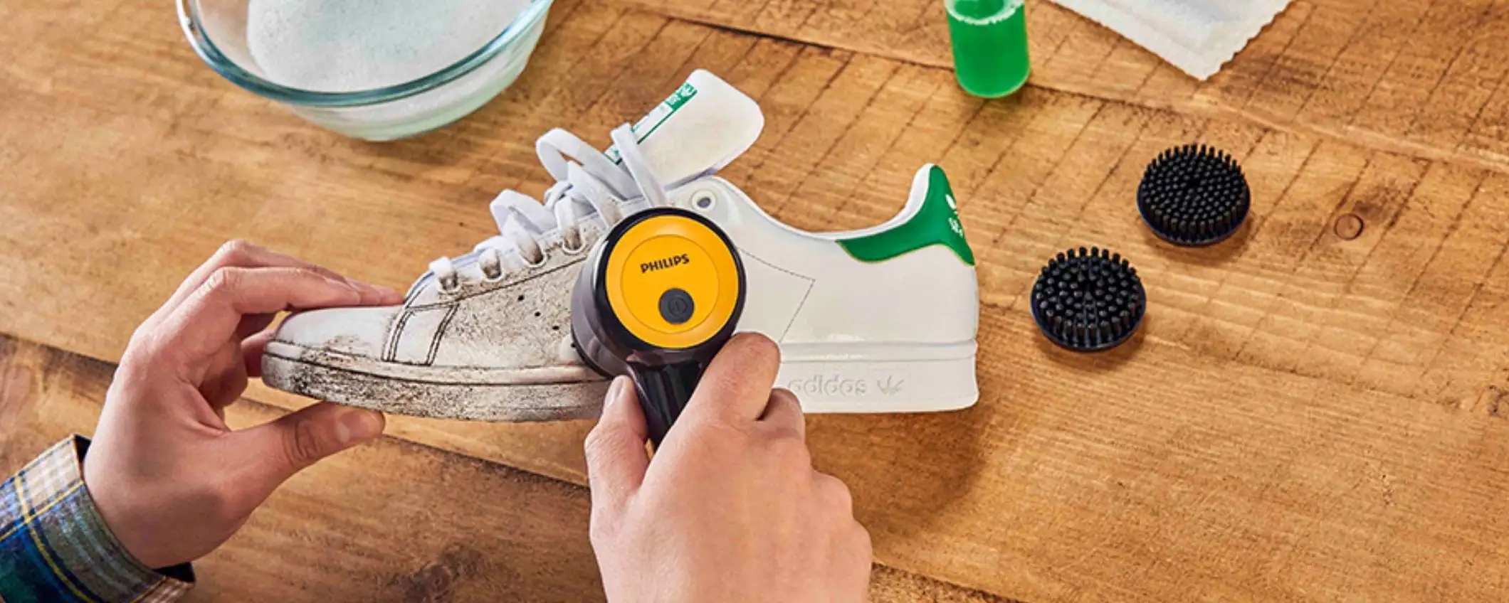 Scarpe COME NUOVE col Pulisci Scarpe Philips in offerta a 12,54 euro (-50% Amazon) Scarpe COME NUOVE col Pulisci Scarpe Philips in offerta a 12,54 euro (-50% Amazon)