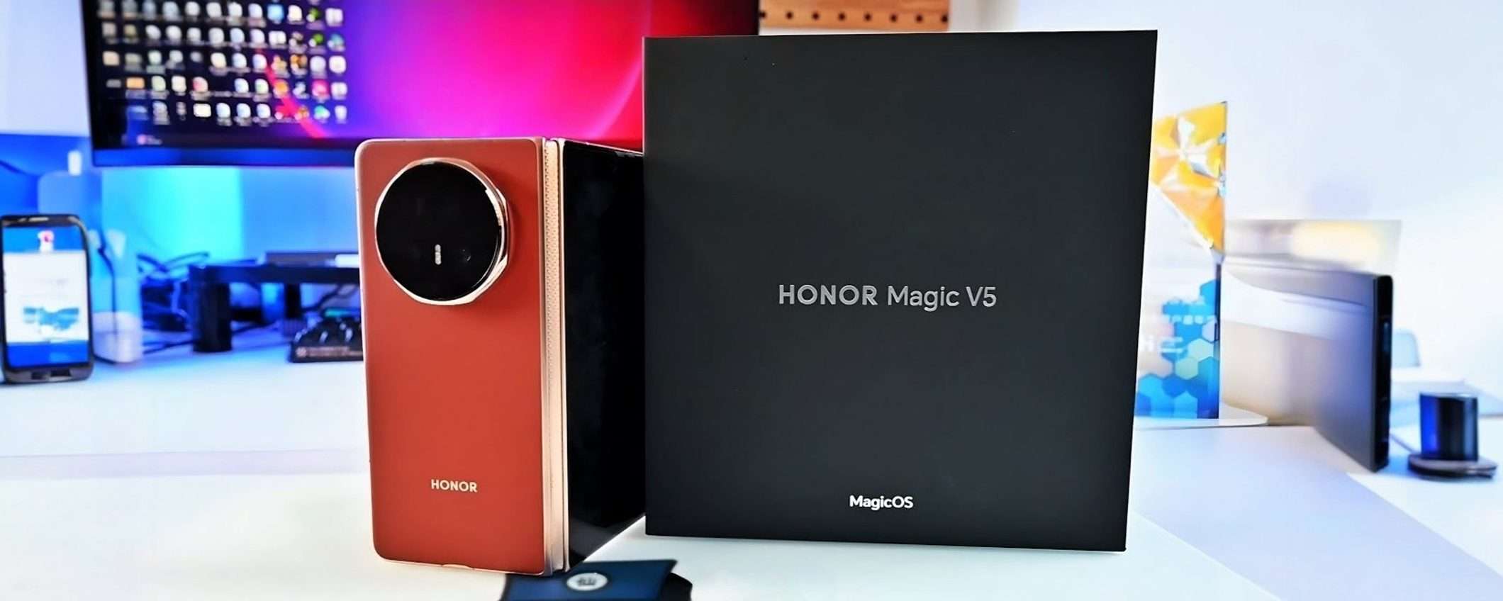 Honor Magic V5: il primo video unboxing esclusivo è già su Youtube Honor Magic V5: il primo video unboxing esclusivo è già su Youtube