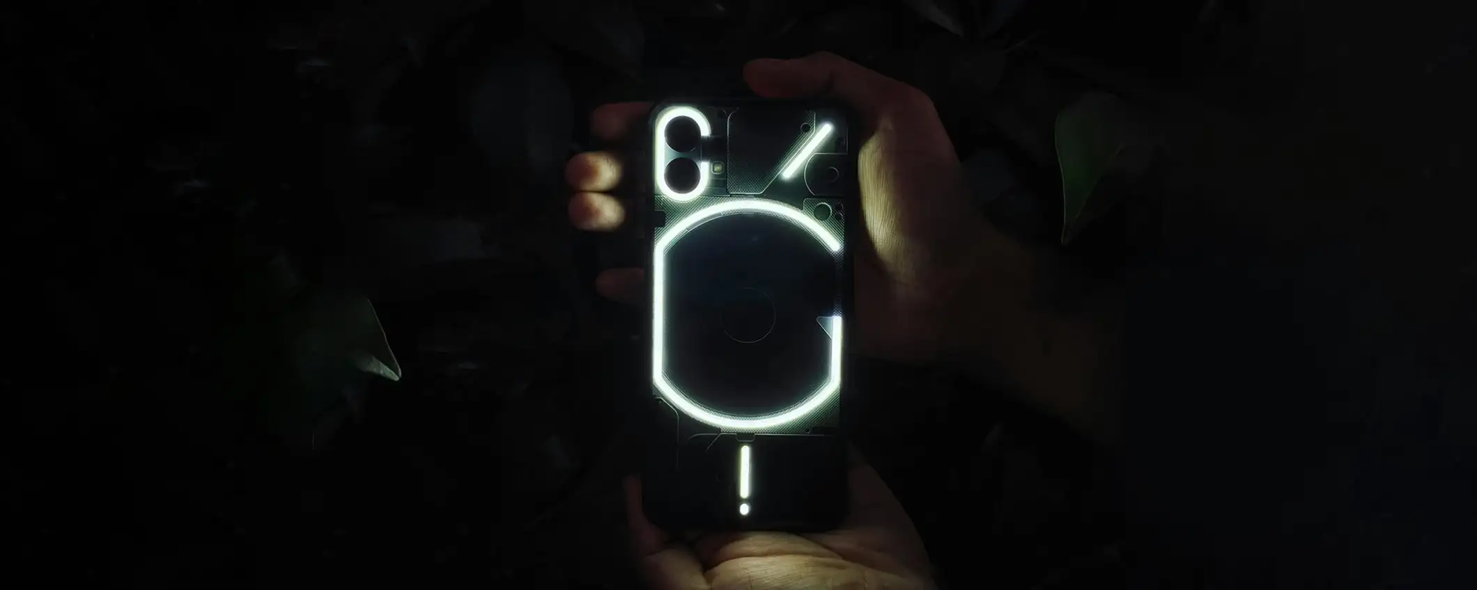 Nothing dice addio alla Glyph Interface? Nuovi indizi su Nothing Phone 3 Nothing dice addio alla Glyph Interface? Nuovi indizi su Nothing Phone 3