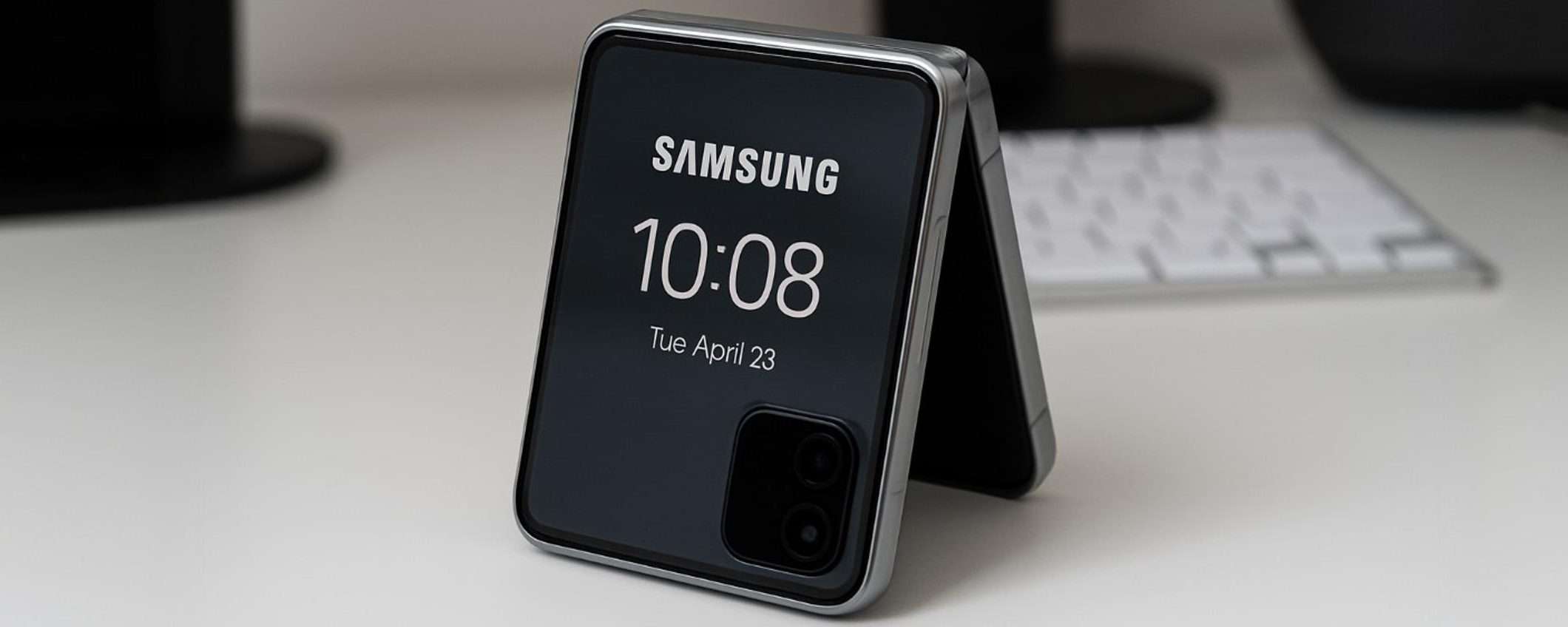 Samsung ha in mente un nuovo smartphone pieghevole: non è il Flip 7 Samsung ha in mente un nuovo smartphone pieghevole: non è il Flip 7