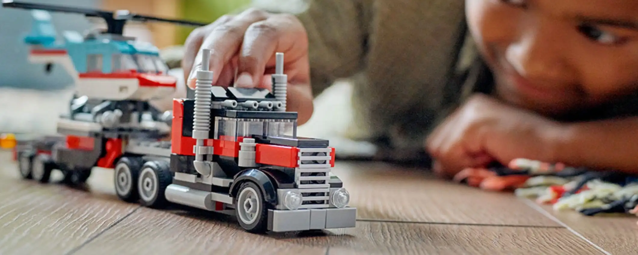3 costruzioni in 1 set: LEGO Creator Autocarro in PROMO perfetta per un regalo 3 costruzioni in 1 set: LEGO Creator Autocarro in PROMO perfetta per un regalo