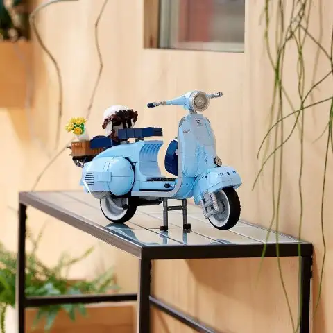 Vespa LEGO