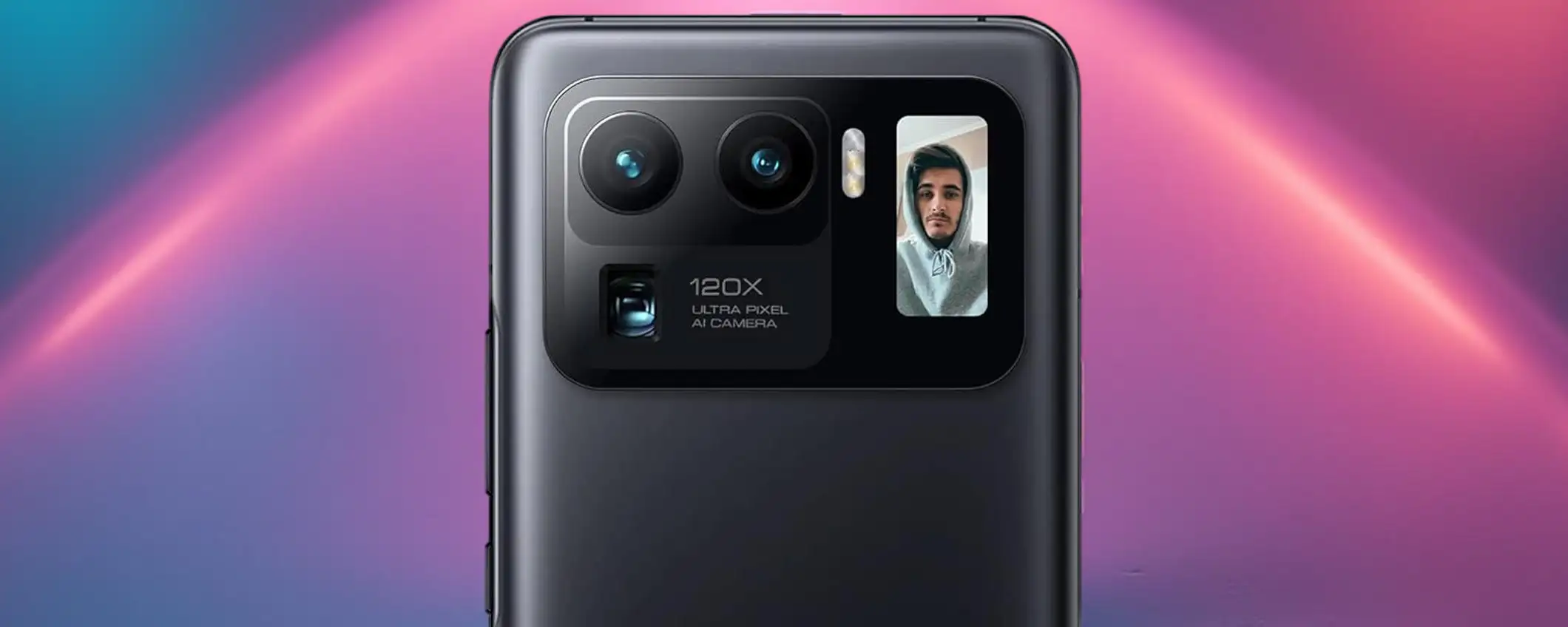 Xiaomi ci riprova: tornano gli smartphone con mini display sul retro Xiaomi ci riprova: tornano gli smartphone con mini display sul retro