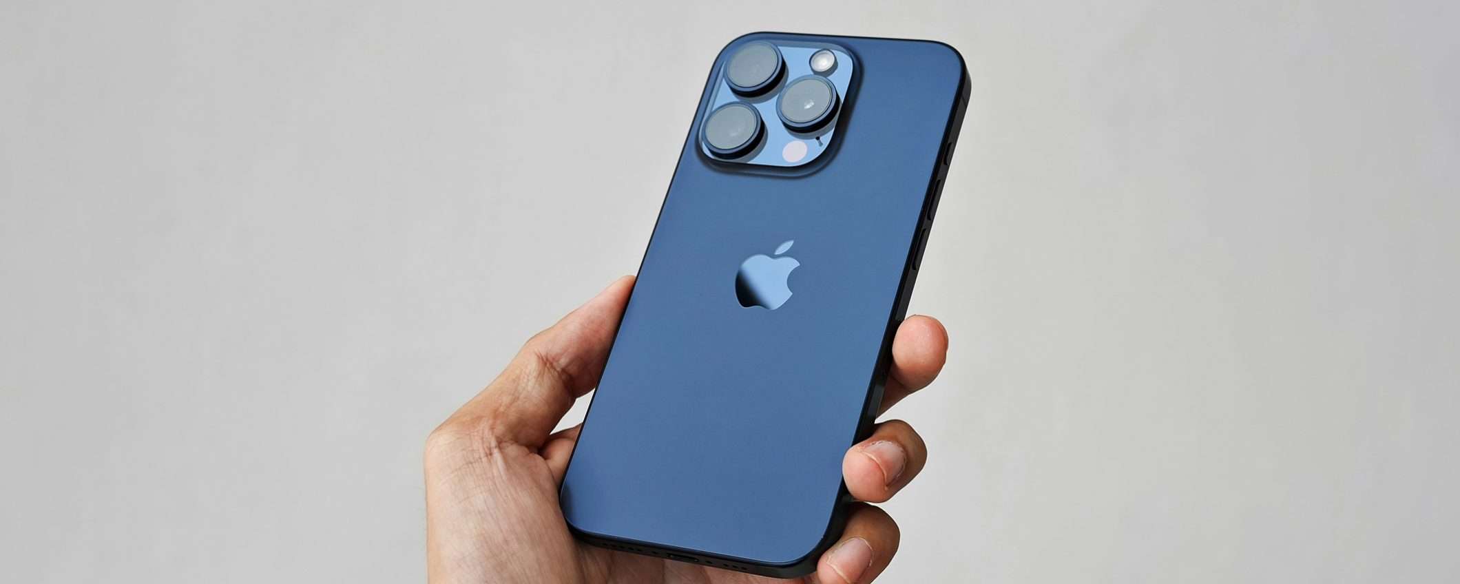 iPhone 15 è al MINIMO STORICO con l'offerta tech di Esselunga iPhone 15 è al MINIMO STORICO con l'offerta tech di Esselunga