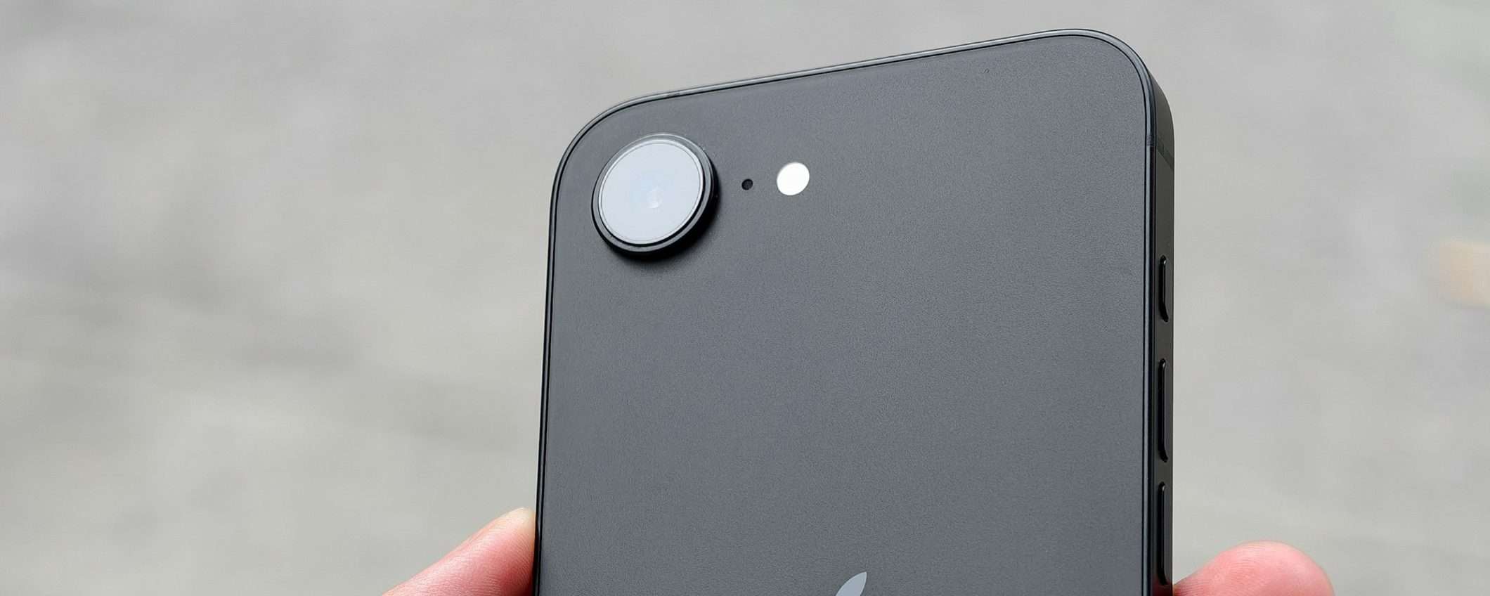 Da Esselunga c'è iPhone 16e (quasi) al minimo storico: è la nuova offerta tech Da Esselunga c'è iPhone 16e (quasi) al minimo storico: è la nuova offerta tech