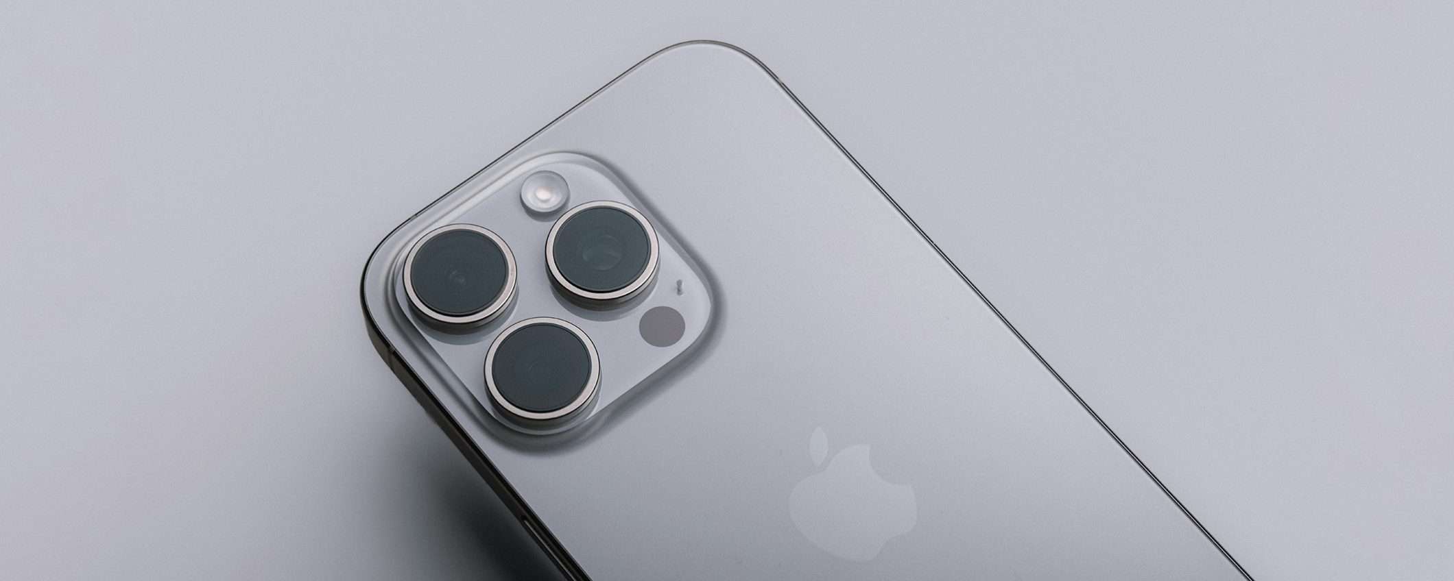 iPhone 17 Pro sfida Samsung: questa nuova funzione rivoluzionerà la fotocamera iPhone 17 Pro sfida Samsung: questa nuova funzione rivoluzionerà la fotocamera