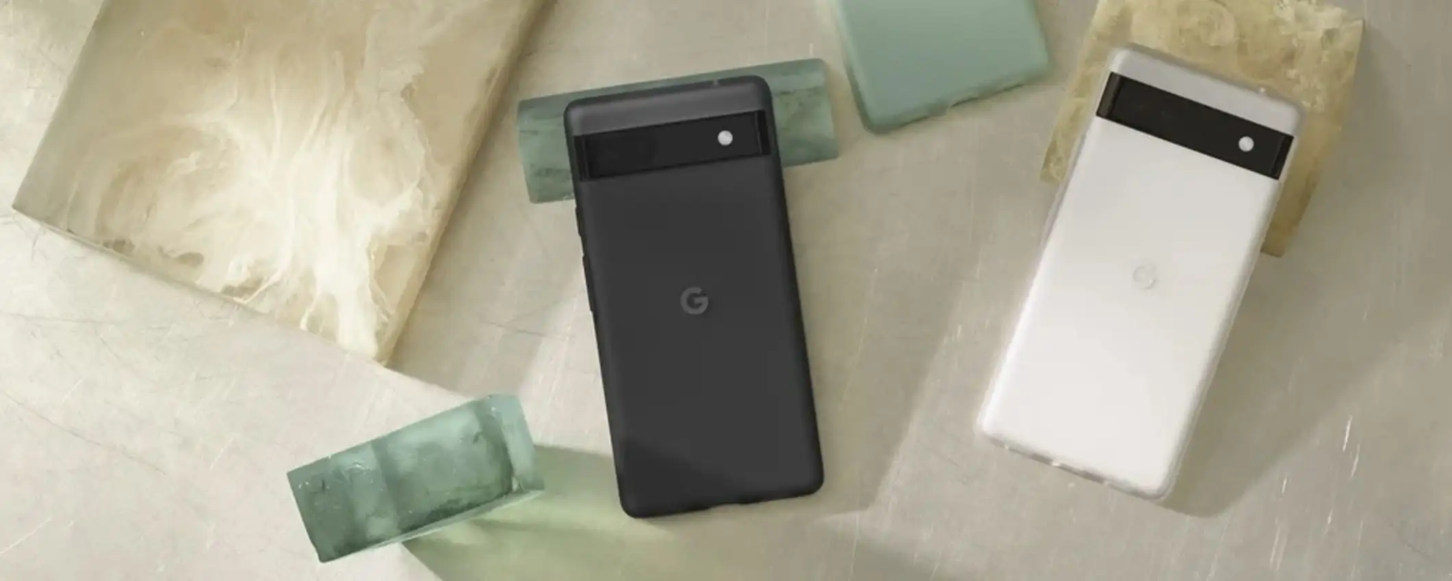 Pixel 6a, arriva un aggiornamento obbligatorio: limiterà la batteria Pixel 6a, arriva un aggiornamento obbligatorio: limiterà la batteria