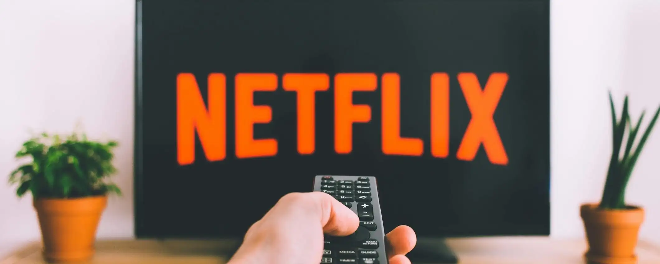 Sky con Netflix incluso da 14,90 euro al mese: è un'offerta imbattibile