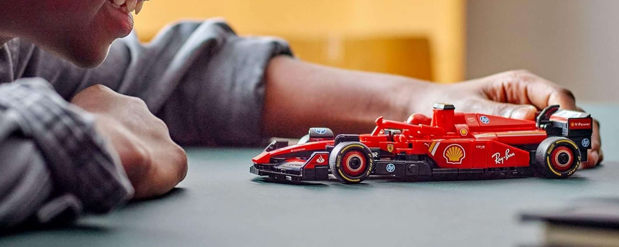 Ferrari F1 LEGO in offerta: il set che tutti vogliono è l'affare del giorno su Amazon