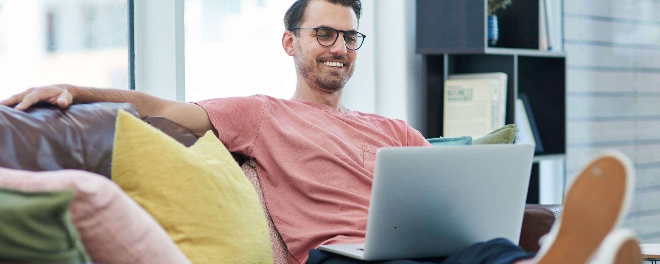 Con IONOS hai un sito web bello, moderno e veloce da creare con AI