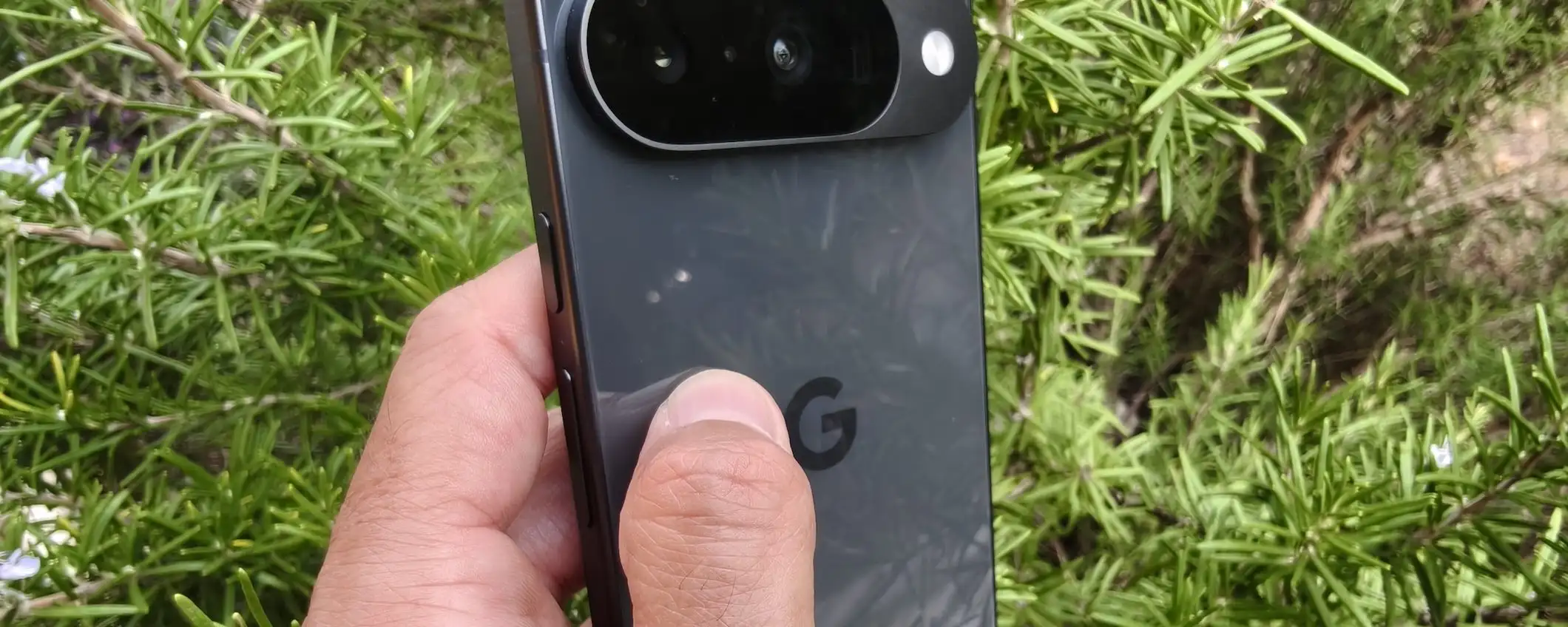 Recensione Pixel 10: ottimo upgrade senza effetto wow, la traduzione in tempo reale è pazzesca Recensione Pixel 10: ottimo upgrade senza effetto wow, la traduzione in tempo reale è pazzesca