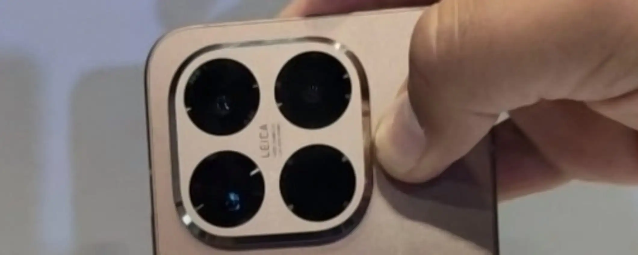 Xiaomi 15T Pro ha uno stile inconfondibile in queste immagini dal vivo Xiaomi 15T Pro ha uno stile inconfondibile in queste immagini dal vivo