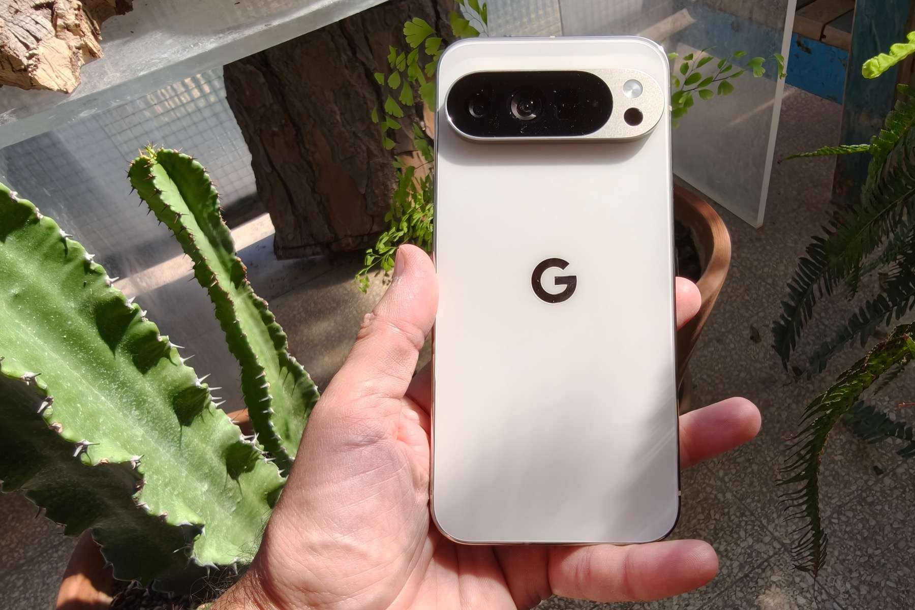 Pixel 10 Pro XL design