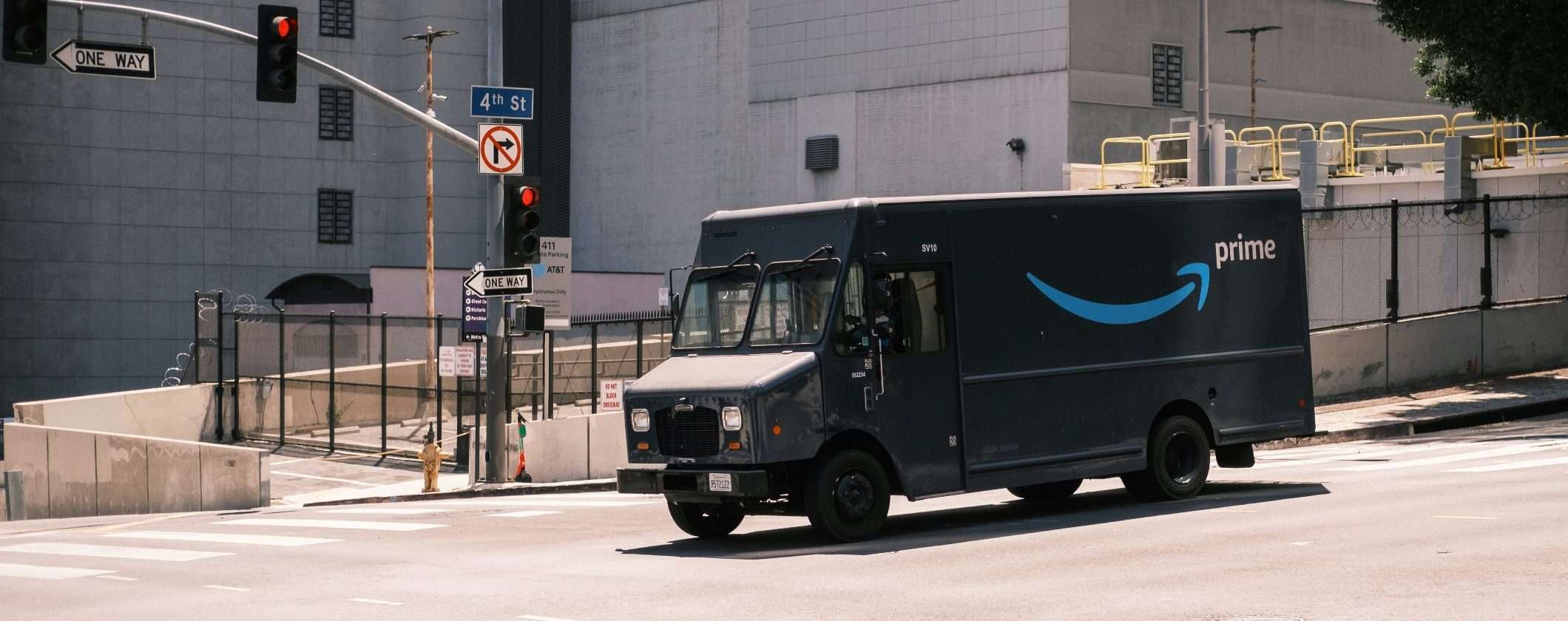 Amazon rimborsa clienti Prime: chi ne ha diritto e perché
