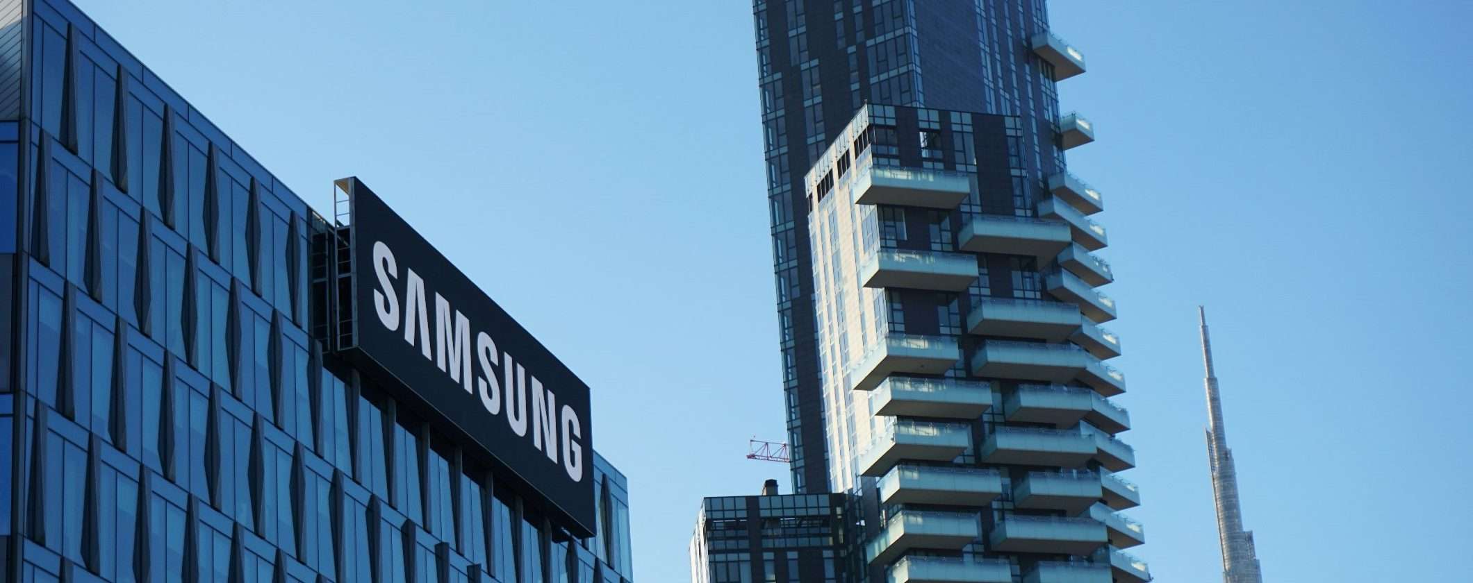 Falla micidiale: Samsung corre ai ripari dopo la segnalazione di WhatsApp