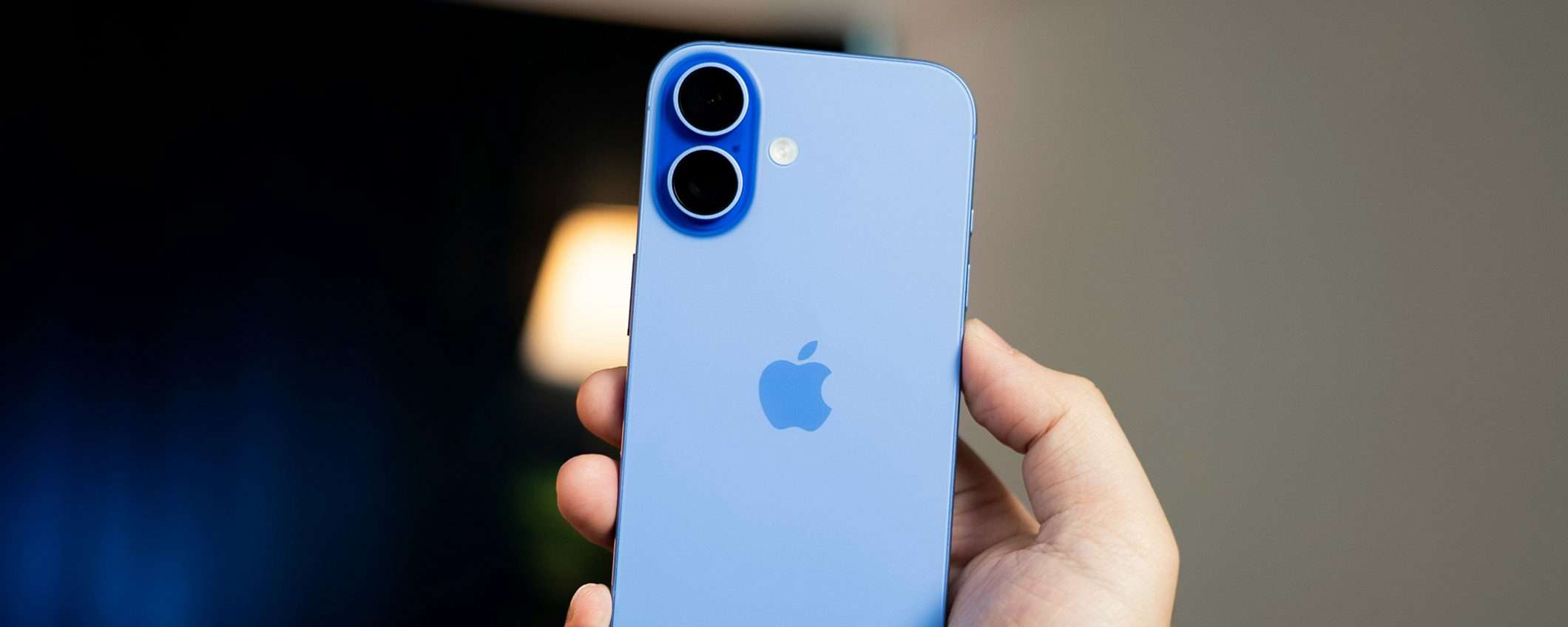 L'offerta tech di Esselunga fa girare la testa: iPhone 16 ai minimi storici