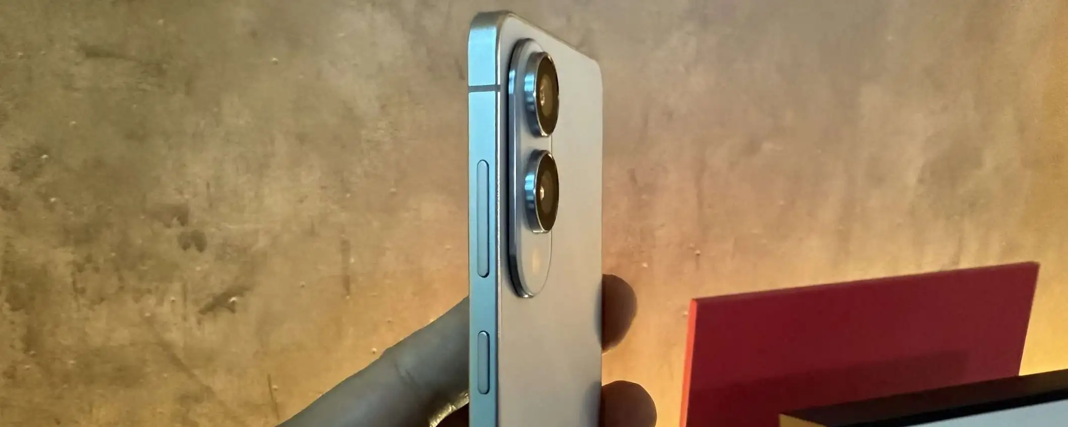 Samsung copia Apple? Il nuovo Galaxy S26 Edge stravolge il design