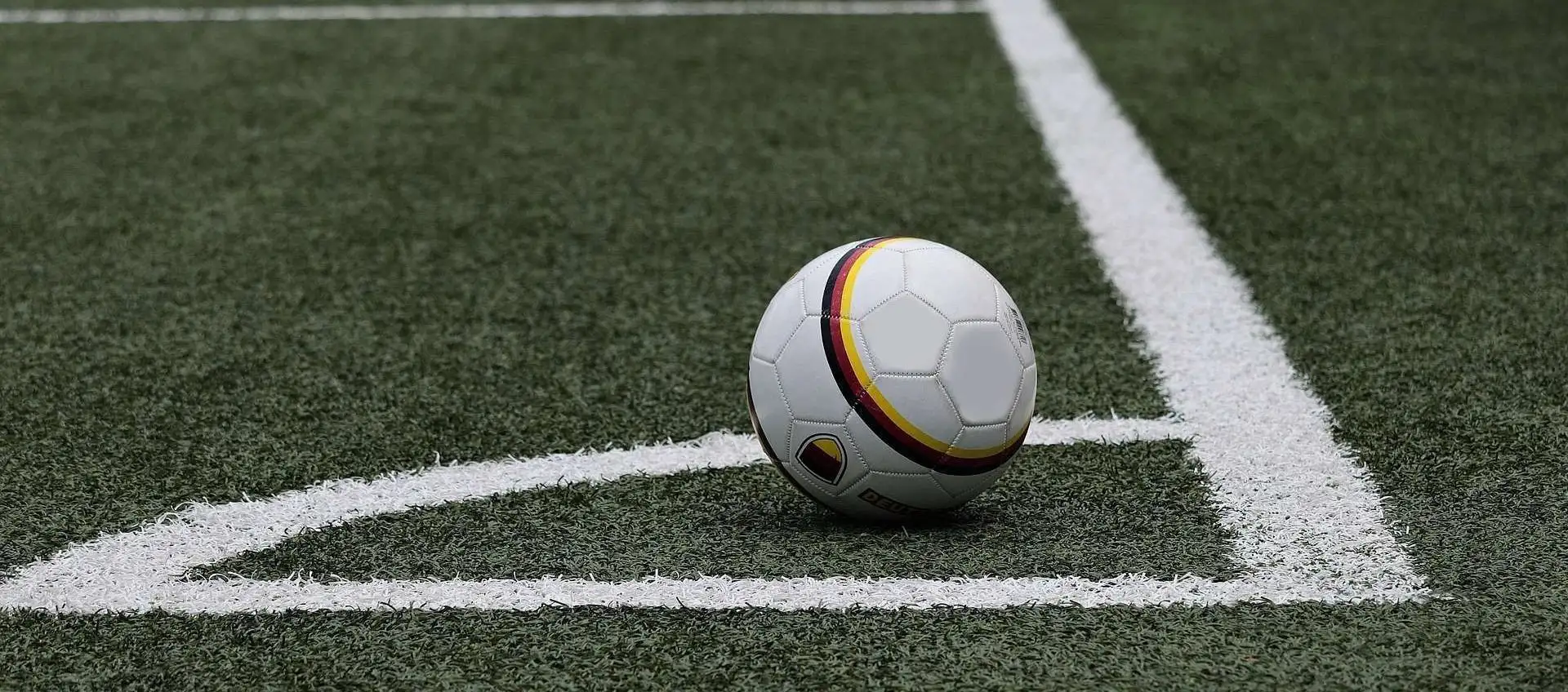 Come vedere la Serie A su DAZN a meno di 30 euro al mese: le offerte Come vedere la Serie A su DAZN a meno di 30 euro al mese: le offerte