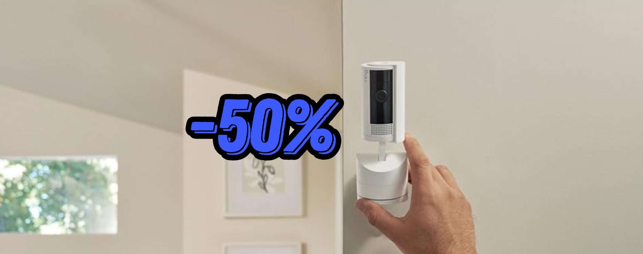 50% di sconto per la Videocamera interna inclinabile Ring su Amazon adesso