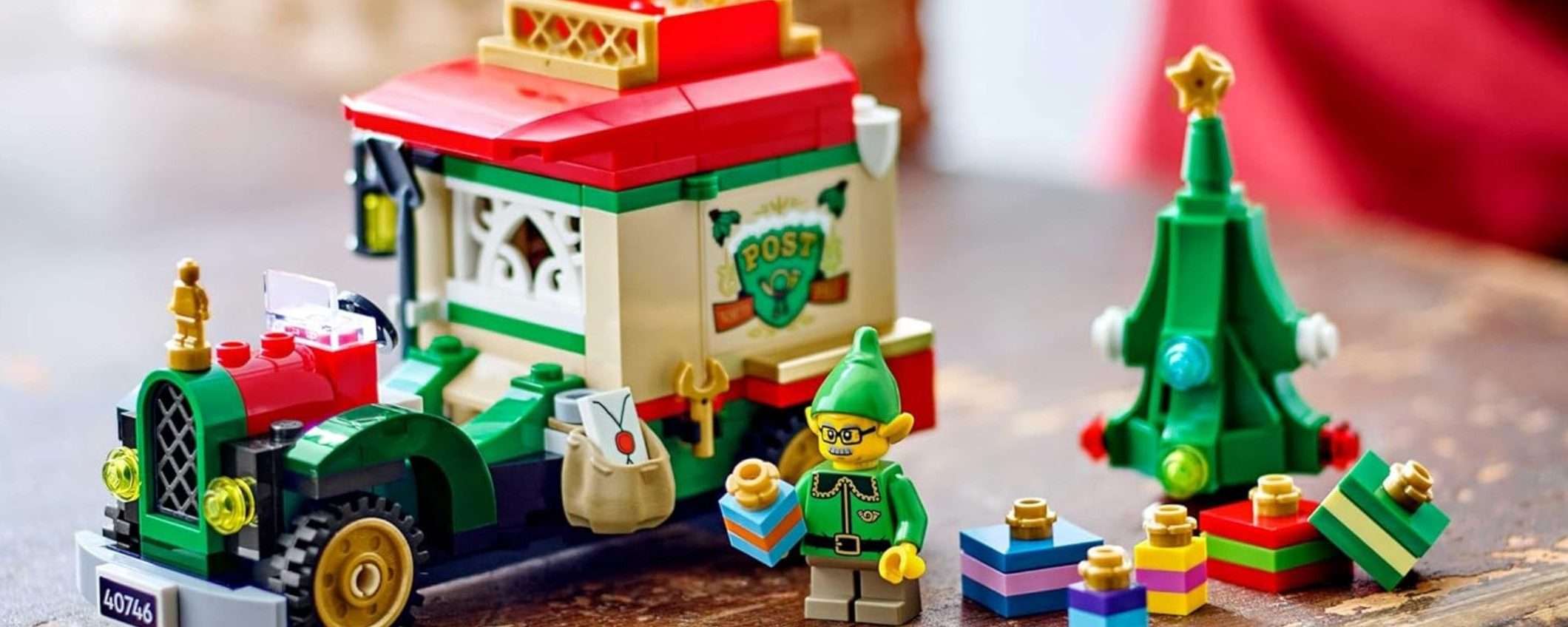 Il nuovo set LEGO Furgone delle Consegne di Babbo Natale è adorabile e su Amazon costa solo 18,39€ Il nuovo set LEGO Furgone delle Consegne di Babbo Natale è adorabile e su Amazon costa solo 18,39€
