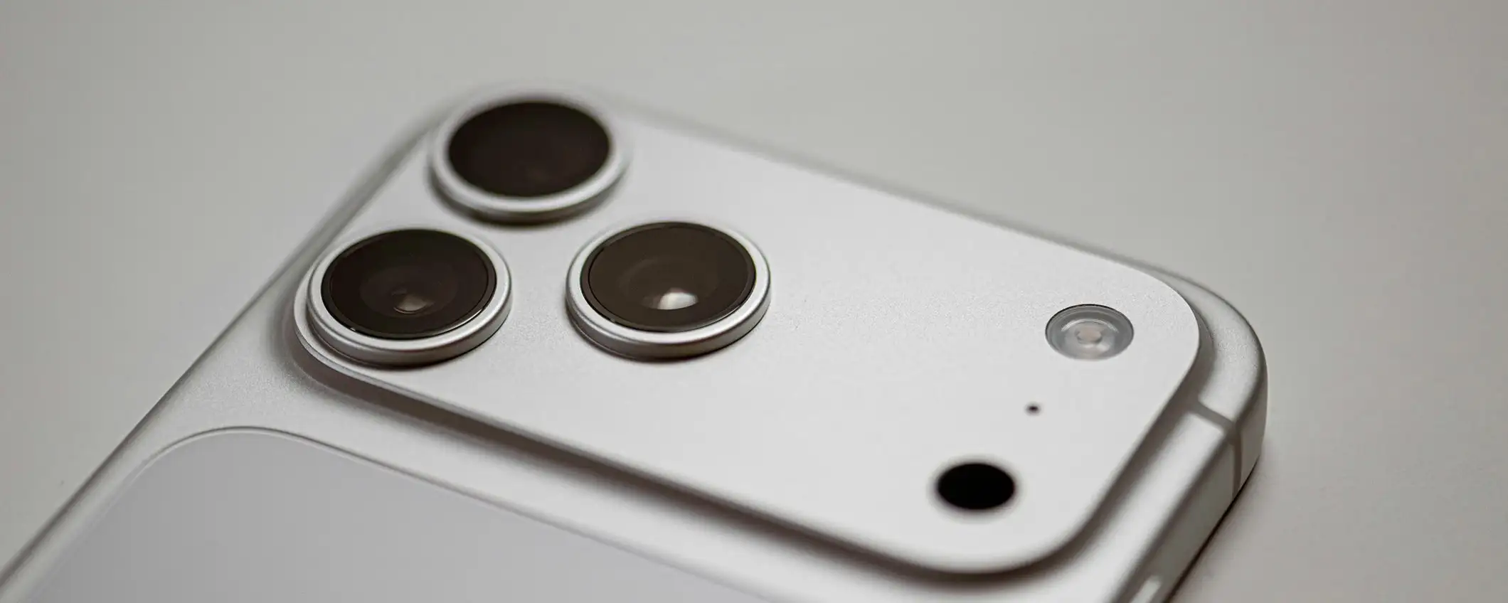 Prezzo in calo per iPhone 17 Pro: risparmia con il codice promozionale Prezzo in calo per iPhone 17 Pro: risparmia con il codice promozionale