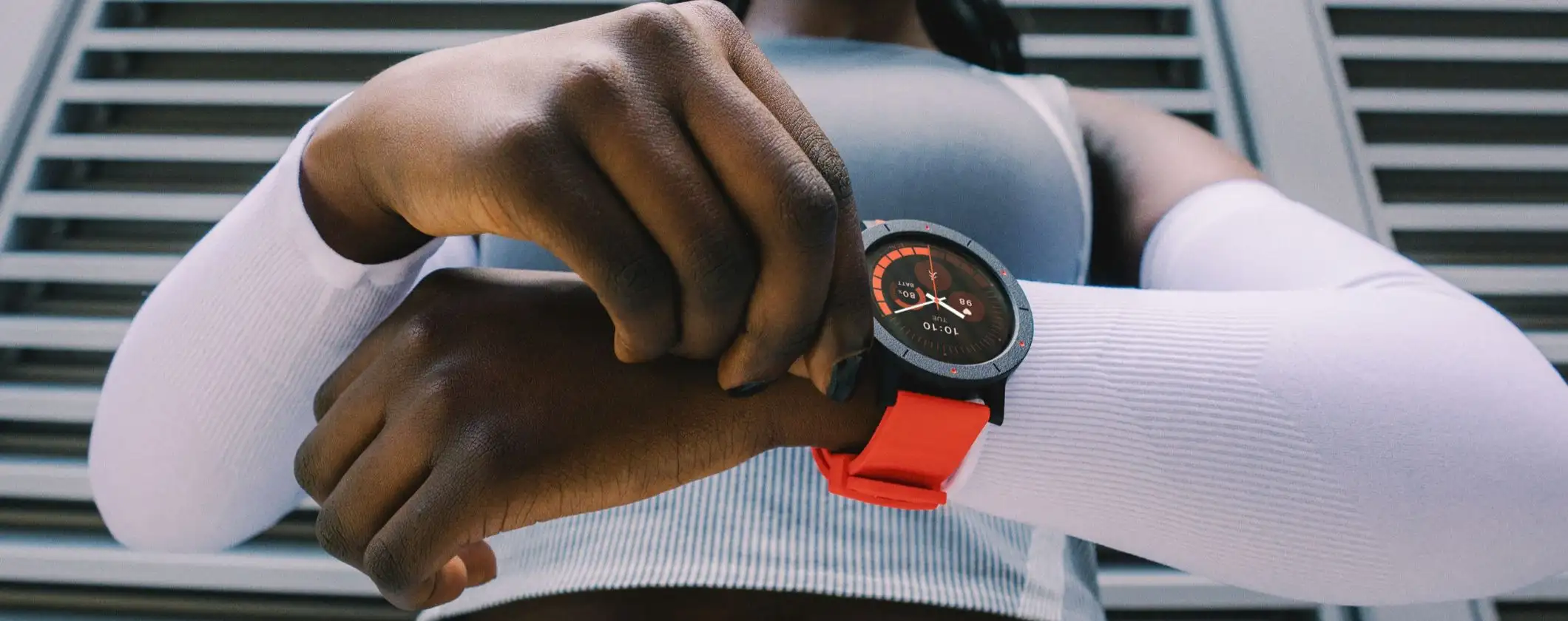 Lo smartwatch più chiacchierato ora è a 74€ su Amazon per le Offerte Prime