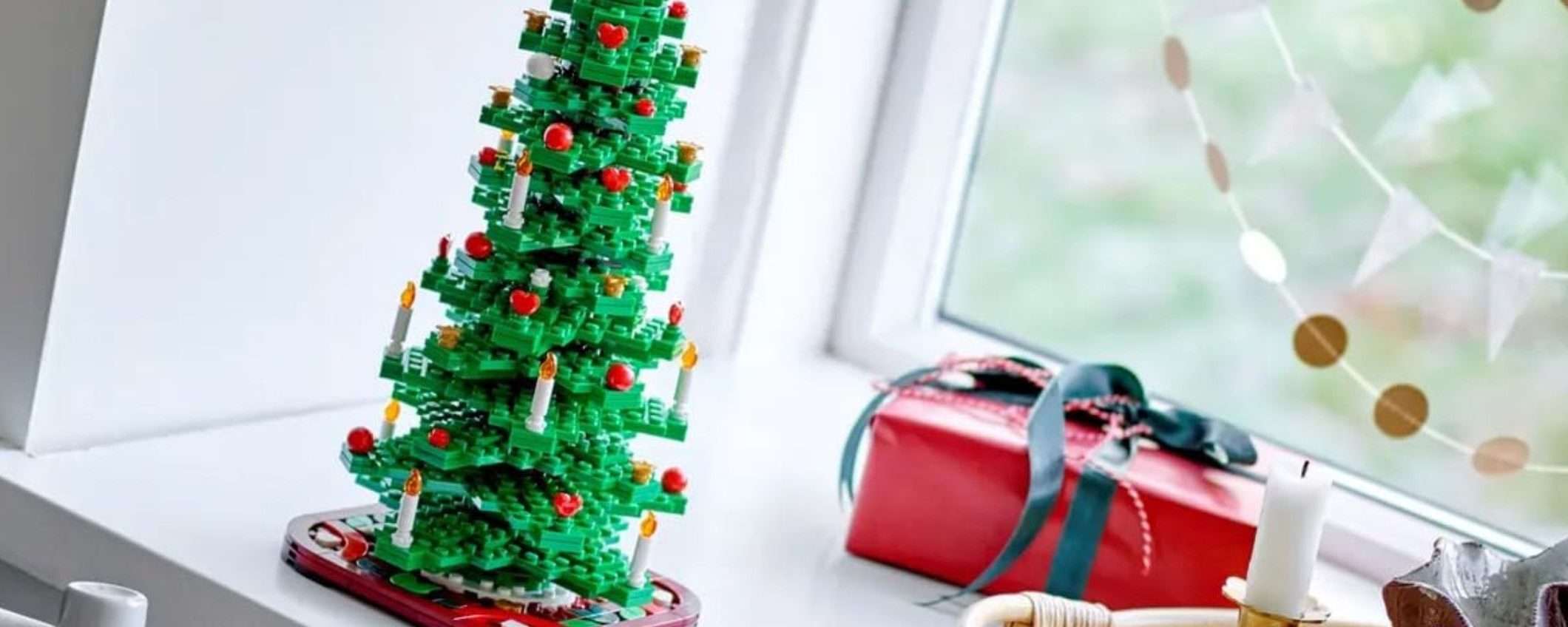 Albero di Natale LEGO 2-in-1 in offerta: la decorazione natalizia fai-da-te