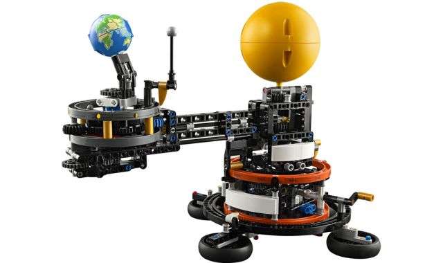 LEGO Technic Terra e Luna