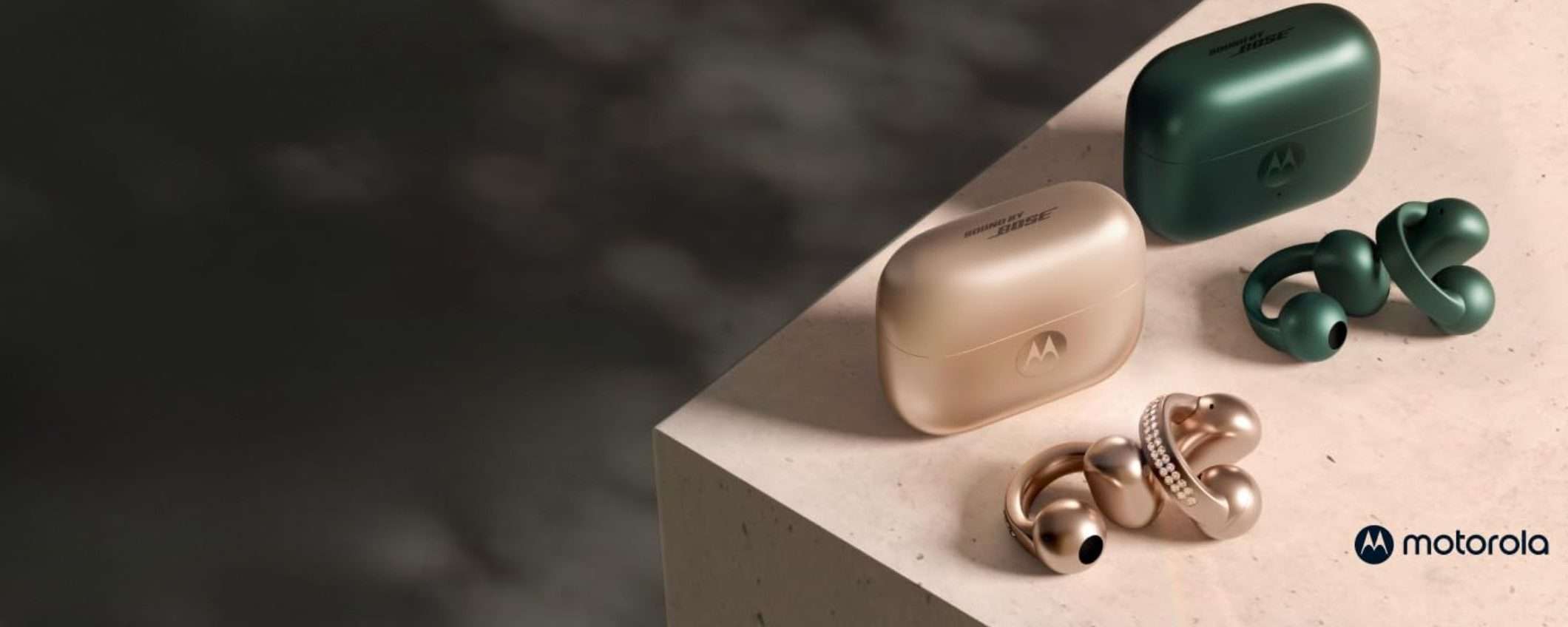 Moto Buds Loop in sconto lampo: metti nel carrello l'audio che ti avvolge