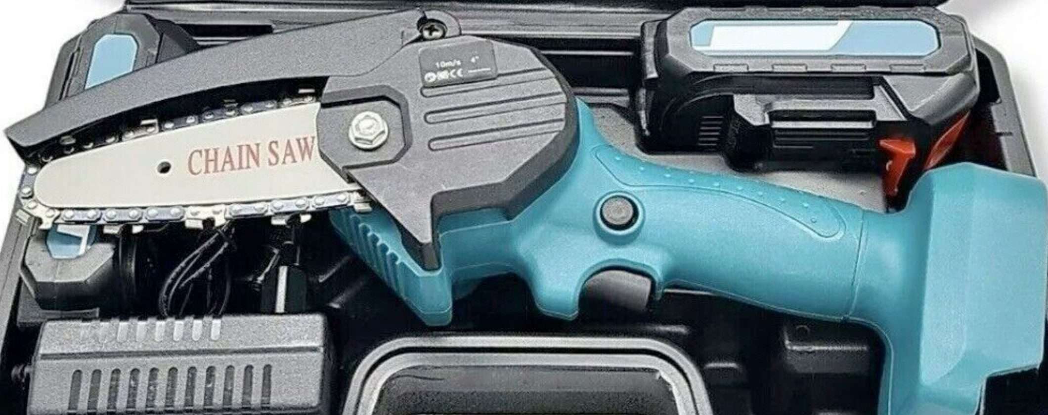 Motosega a 25€ con 2 batterie, accessori e custodia inclusi: è FOLLIA TOTALE