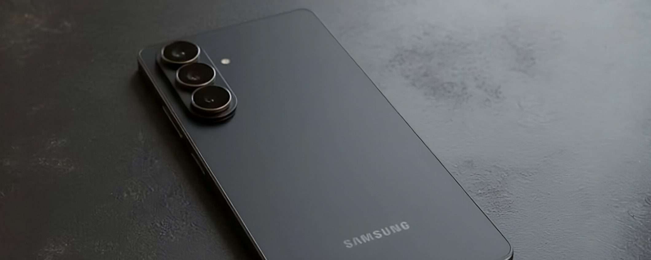 Galaxy S26 con 12GB o 16GB di RAM? Samsung non si smentisce