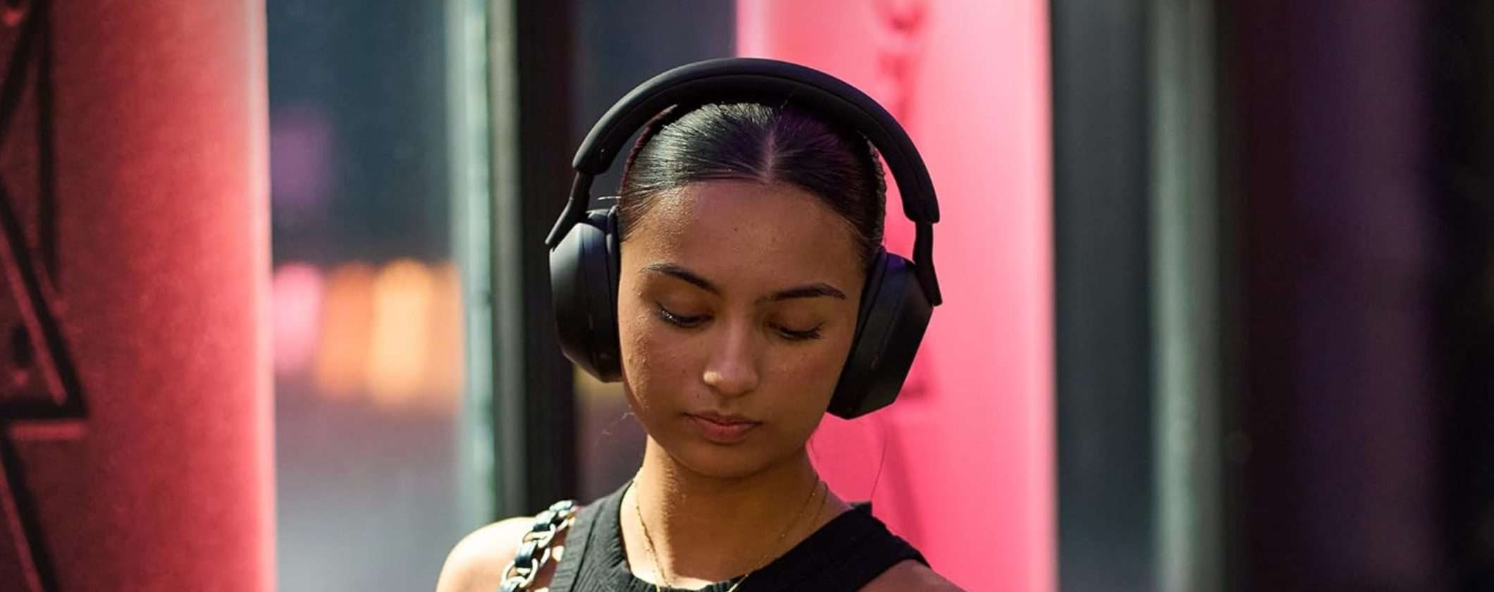 Cuffie Sony WH-1000XM5SA: pochissimi pezzi da 259€ a 159€ al Black Friday Amazon