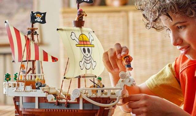 Nave pirata LEGO One Piece