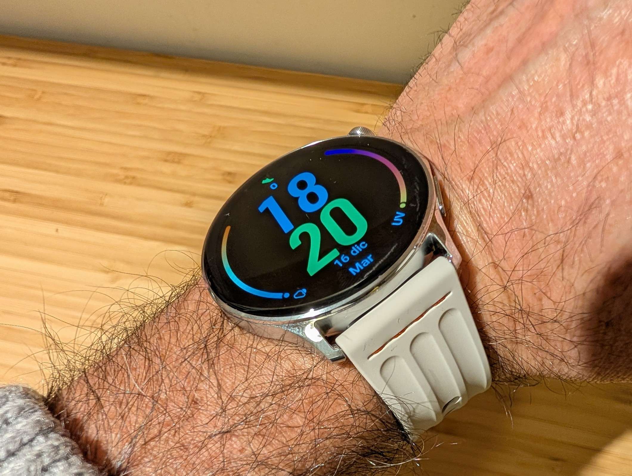 oneplus watch lite design