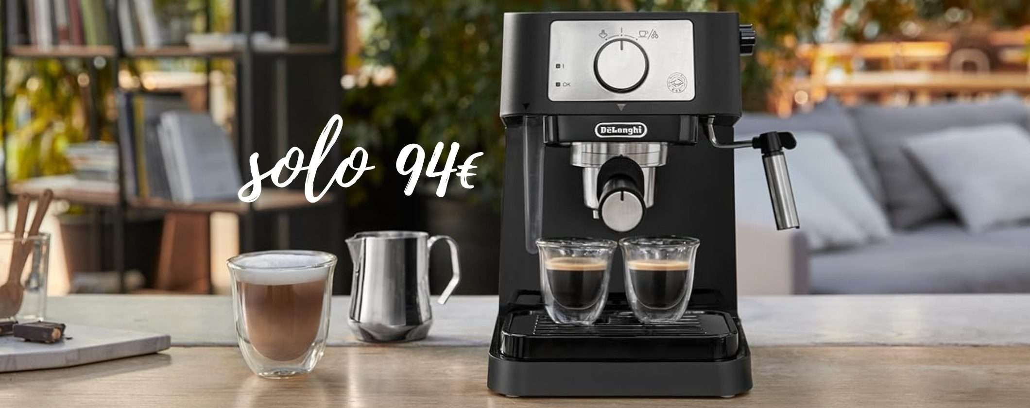 Macchina per espresso De'Longhi: caffè in polvere o in cialde più montalatte (-32%)