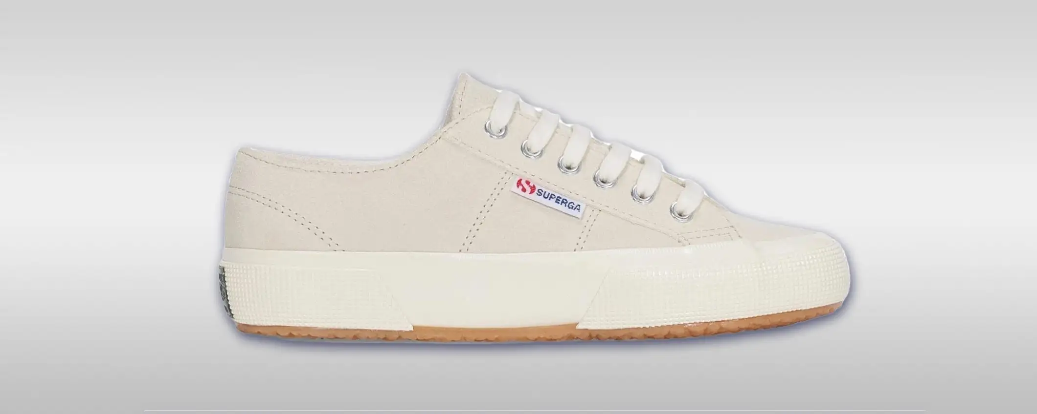 Stile iconico, comfort stellare: le scarpe Superga sono un affare a questo prezzo