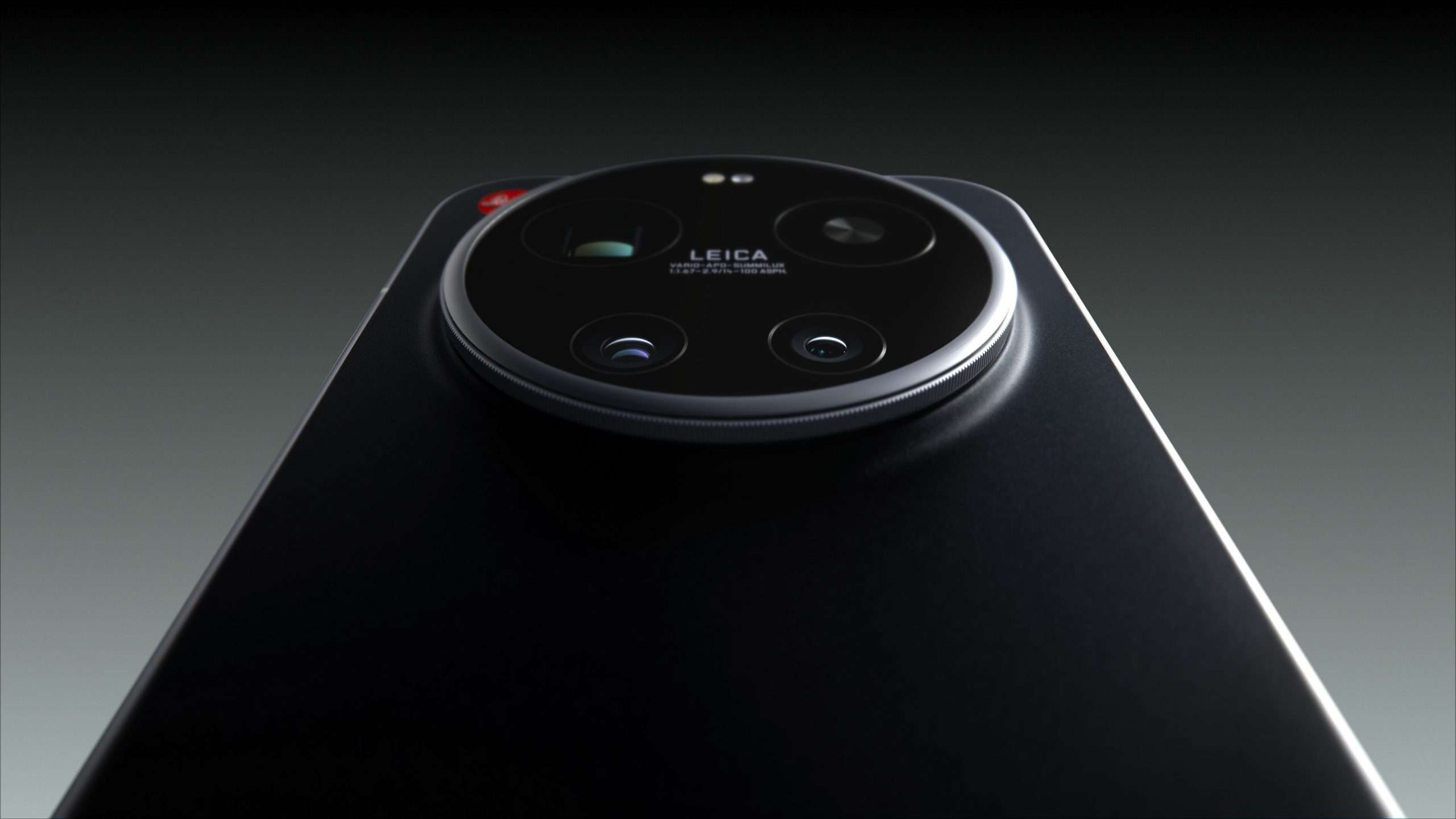 Leica Leitzphone powered by Xiaomi