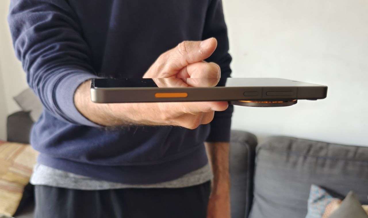 OPPO Find X9 Ultra in equilibrio