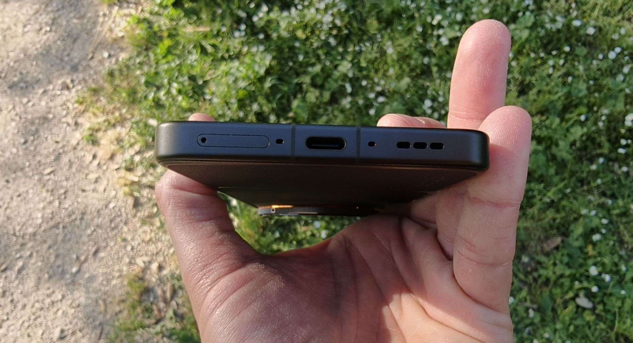 uscita USB-C Find X9 Ultra
